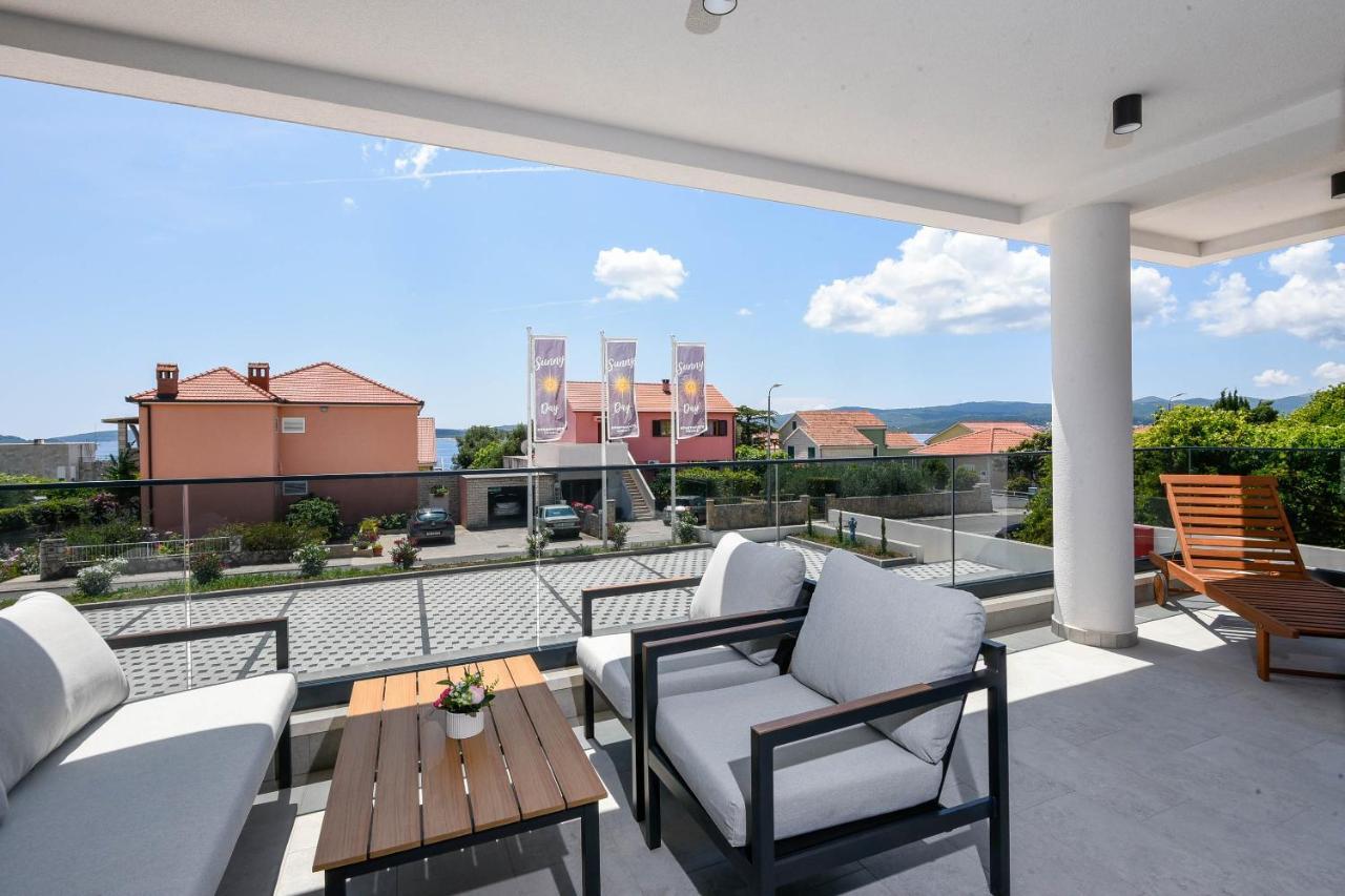 Sunny Day Luxury Holiday Apartments Orebic Exterior photo
