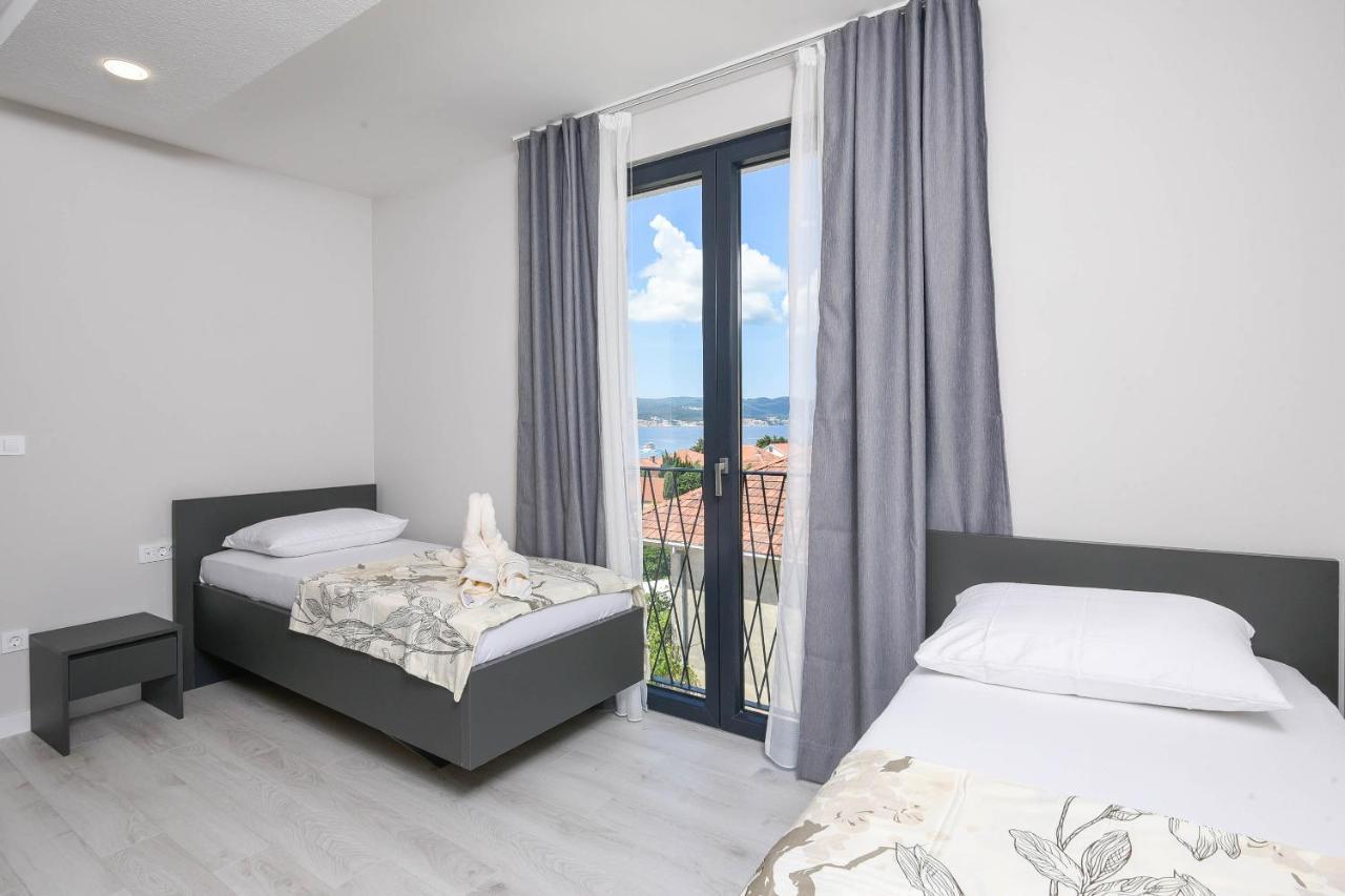 Sunny Day Luxury Holiday Apartments Orebic Exterior photo